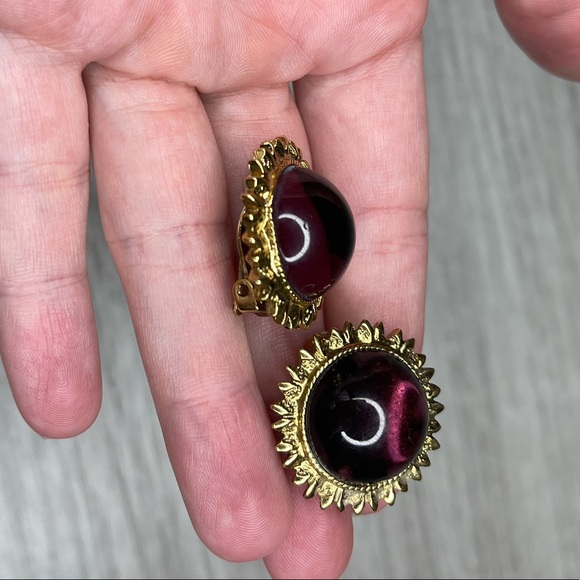 Vintage Erwin Pearl F.O. Purple Glass Earrings - Picture 3 of 6